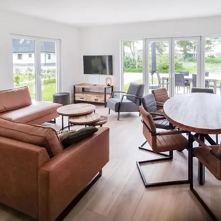 בית נופש Kavel 10 *